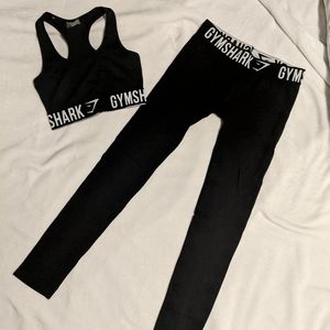 🖤🦈BNWOT Gymshark set!!🦈🍑